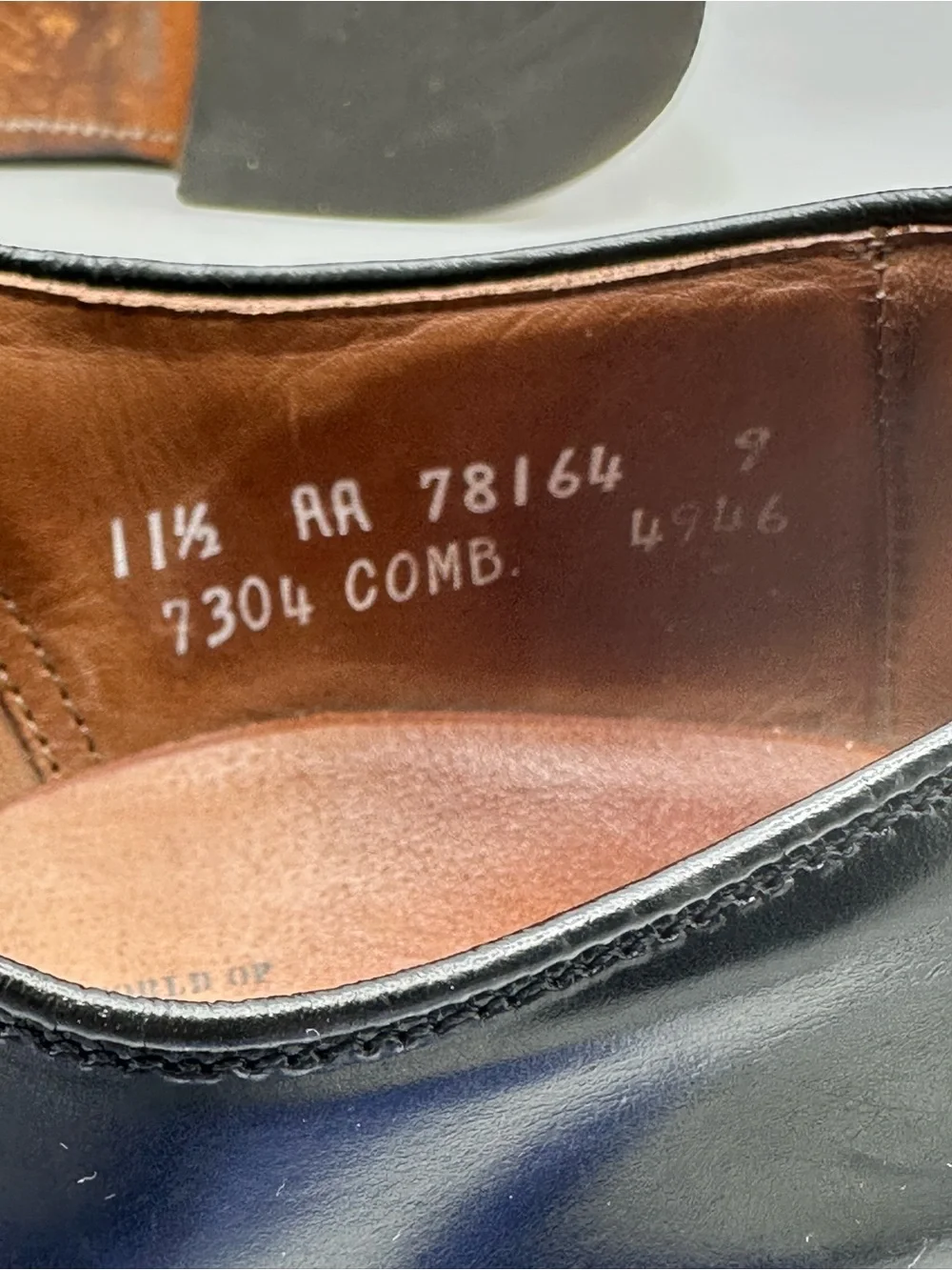 Allen Edmonds 7304 Classic Men’s Black Leather Cap-Toe Oxford Lace-Up Shoes 11.5